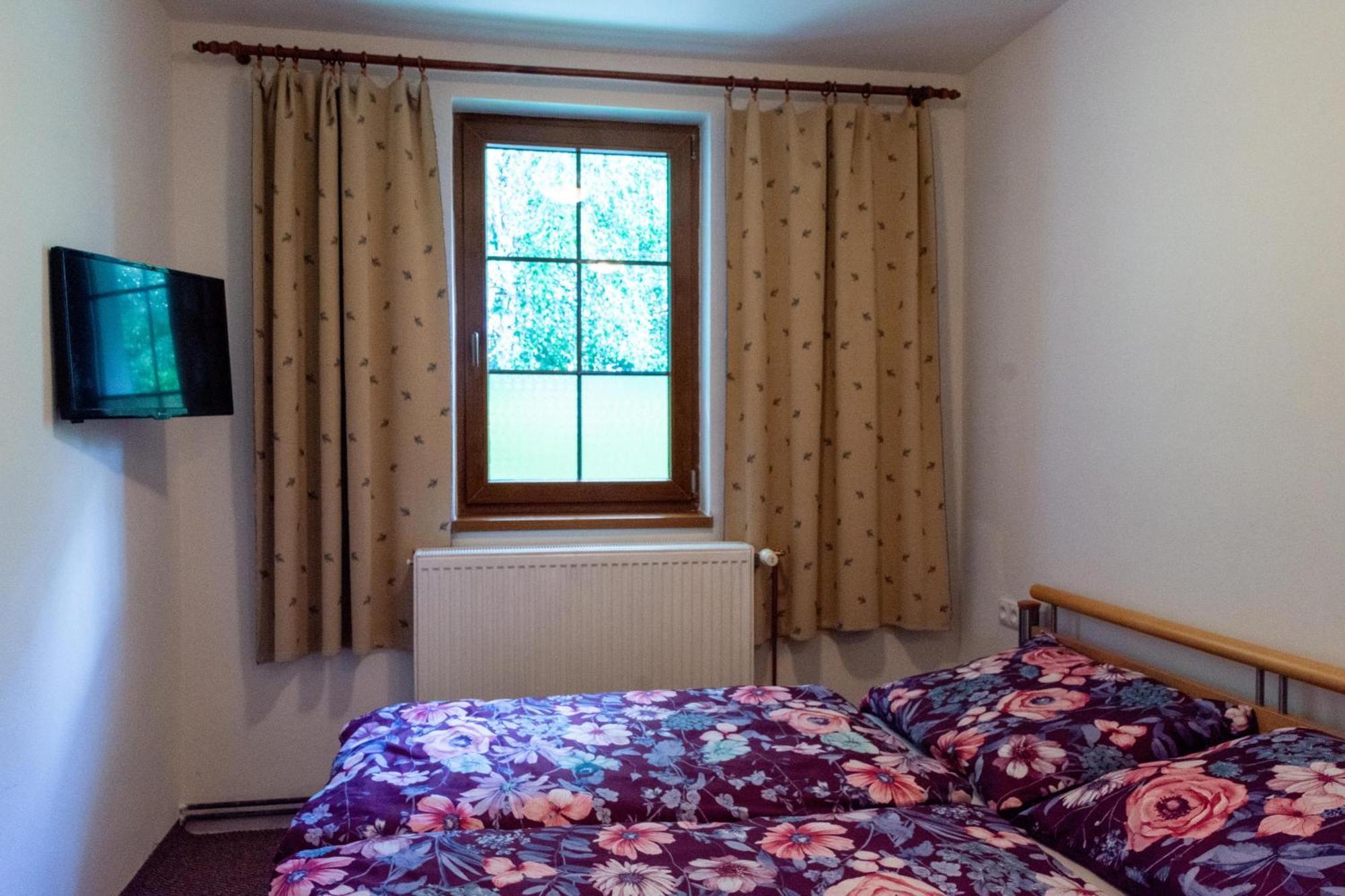 U Pivonek Apartment *